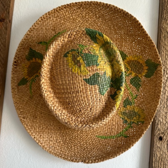 VINTAGE GORGEOUS Hand Painted Sunflower Straw Summer Hat - Picture 5 of 16